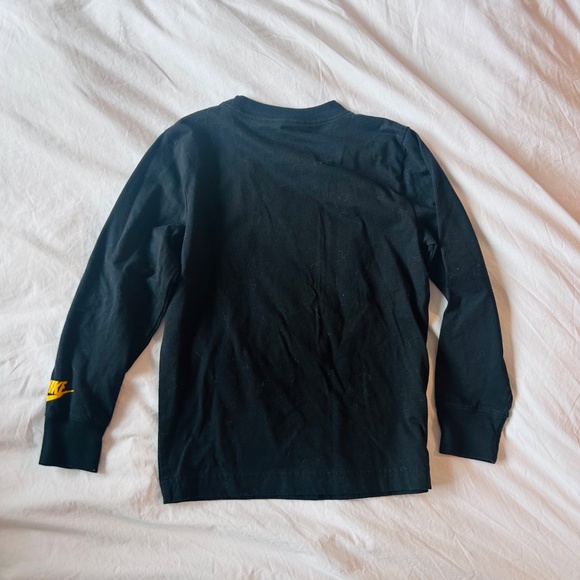 Nike Graphic Long Sleeve Tee - Picture 2 of 3